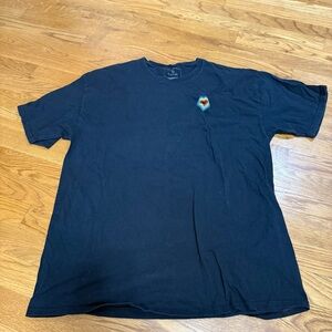 Red Eight‎ black Rainbow Heart Large